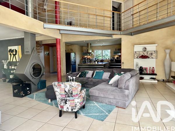 Maison à vendre 10 pièces 330 m² Gorges