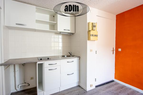Appartement
                                                                                                                                                                                                                                                                                                                        1 pièce(s)                                                                                                                                                                                                                                                                                                                              21.63  m²