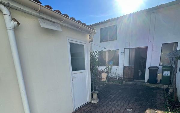 Maison à vendre    3 pièces •  Bègles