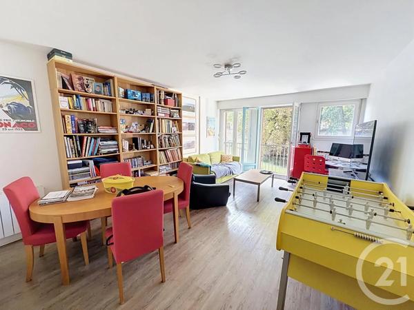 Appartement F3 à vendre  3 pièces - 65 m 2   CHARTRES  - 28