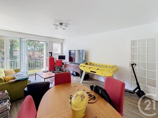 Appartement F3 à vendre  3 pièces - 65 m 2   CHARTRES  - 28