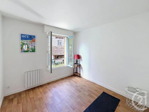 Appartement F3 à vendre  3 pièces - 65 m 2   CHARTRES  - 28