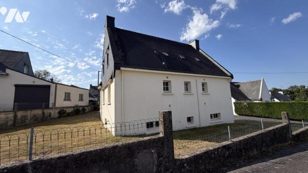 CENTRE-VILLE – GRANDE MAISON FAMILIALE AVEC SOUS-SOL ET JARDIN - 60N