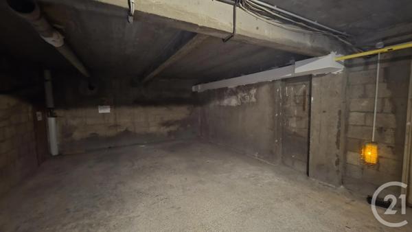 Parking à vendre  13,30 m 2   PARIS  - 75018