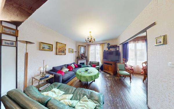 Maison à vendre    7 pièces • 198 m2 Toulouse