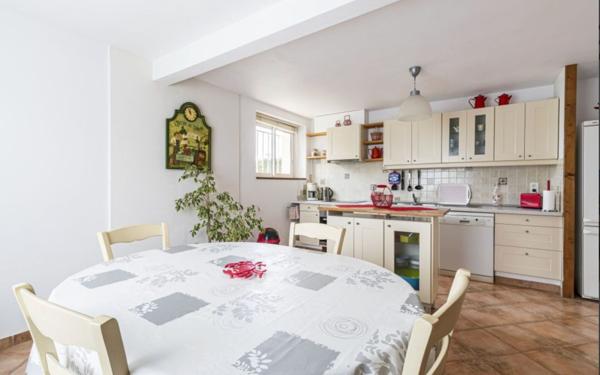 Maison à vendre    10 pièces •  Lanvéoc