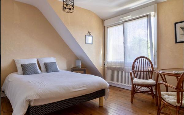 Maison à vendre    10 pièces •  Lanvéoc