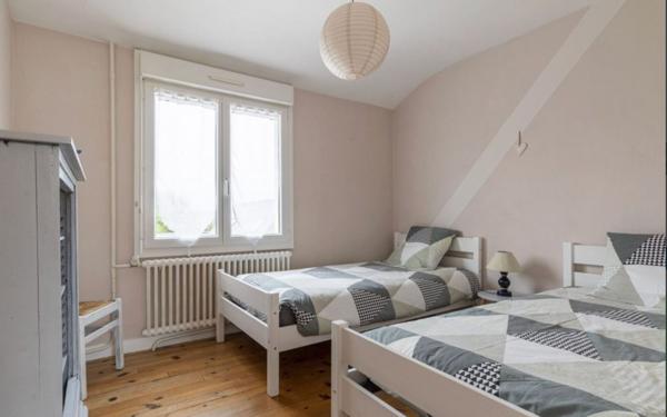 Maison à vendre    10 pièces •  Lanvéoc