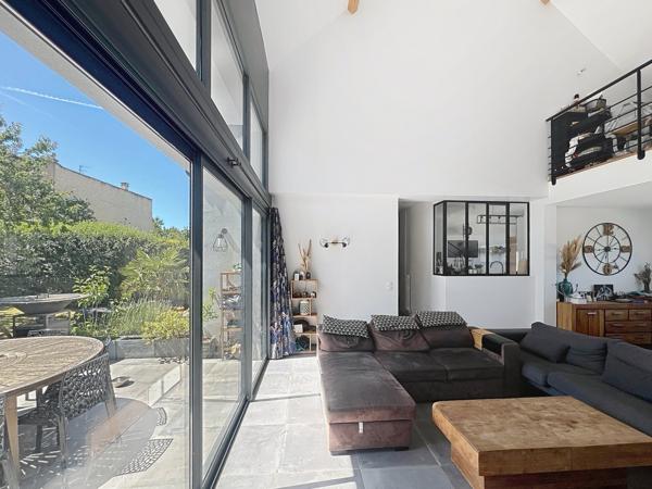 Saclay (91400) Lumière, calme et espace