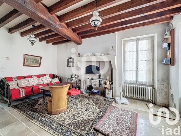 Maison rustique 5 pièces de 135 m² à Druyes-les-Belles-Fontaines (89560)