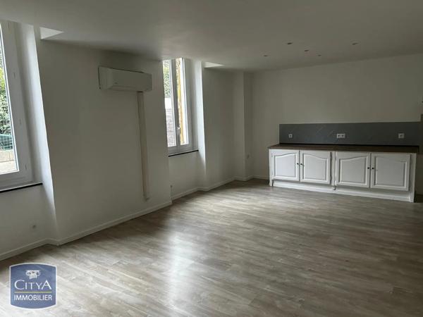 Appartement à louer 3 pièces 69.66m² Clermont-l'Hérault (34800)