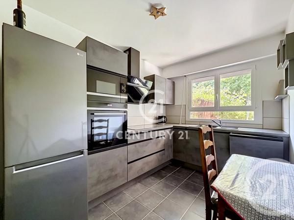 Appartement F4 à vendre  4 pièces - 76,26 m 2   MONTMORENCY  - 95