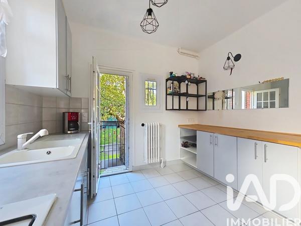 Maison à vendre 5 pièces 94 m² Suresnes
