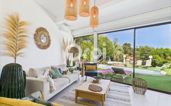 Maison à vendre    5 pièces • 99,30 m2 Mandelieu-la-Napoule