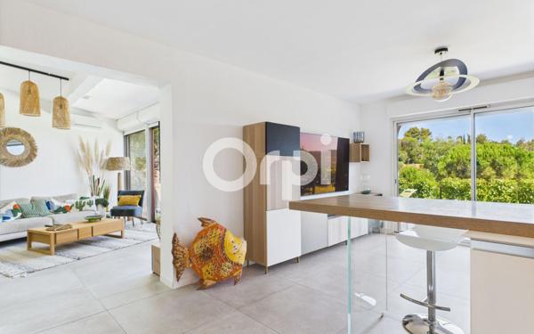 Maison à vendre    5 pièces • 99,30 m2 Mandelieu-la-Napoule