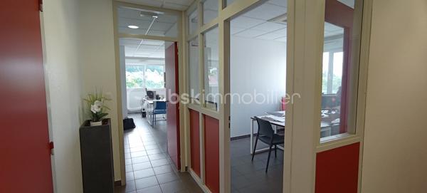 Bureau de 96,17 m²