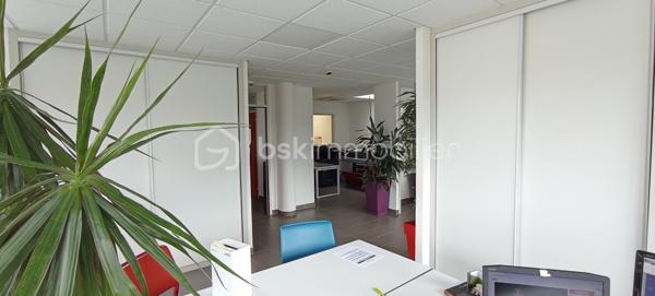 Bureau de 96,17 m²