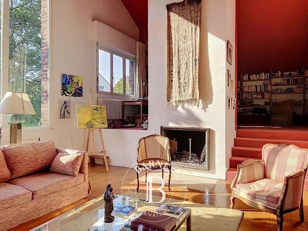 Villeneuve-d'Ascq, Maison 6 Chambres -  226 m² à vendre