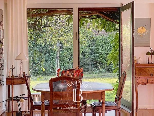 Villeneuve-d'Ascq, Maison 6 Chambres -  226 m² à vendre