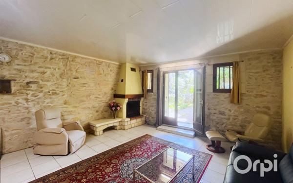 Maison à vendre    14 pièces •  Uchaud