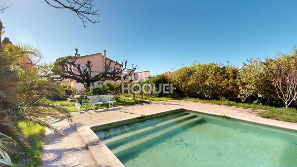 Maison 220 m² - Gros potentiel - Piscine - Vue Ventoux