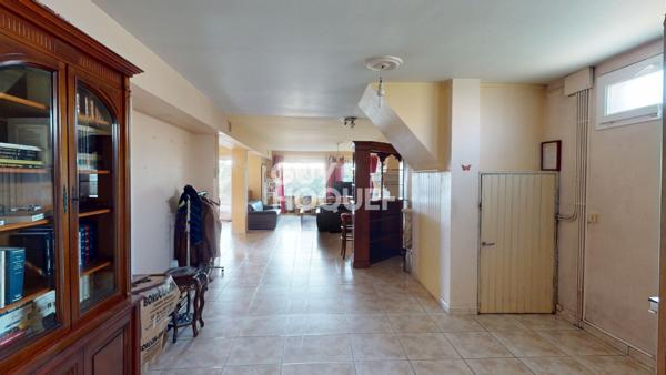 Maison 220 m² - Gros potentiel - Piscine - Vue Ventoux