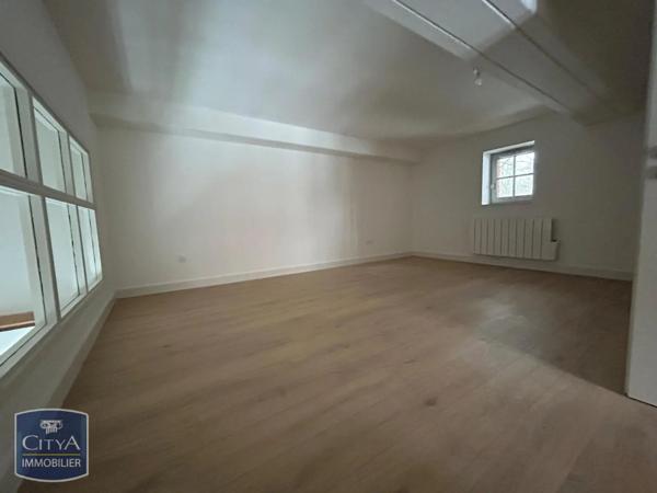 Appartement à louer 3 pièces 77.95m²