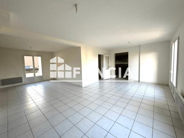 Location Maison 5 pièces 109.5 m² - 43 RUE CLAUDIE HAIGNERE Franqueville St Pierre 76520