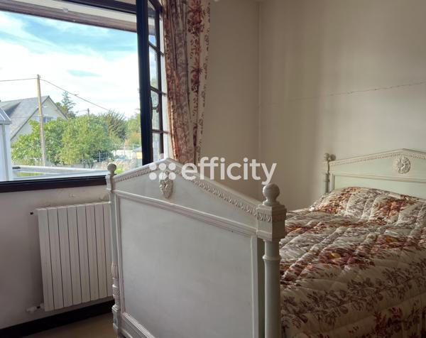 Maison
         5 pièces
        - 176 m² 549 000 € *