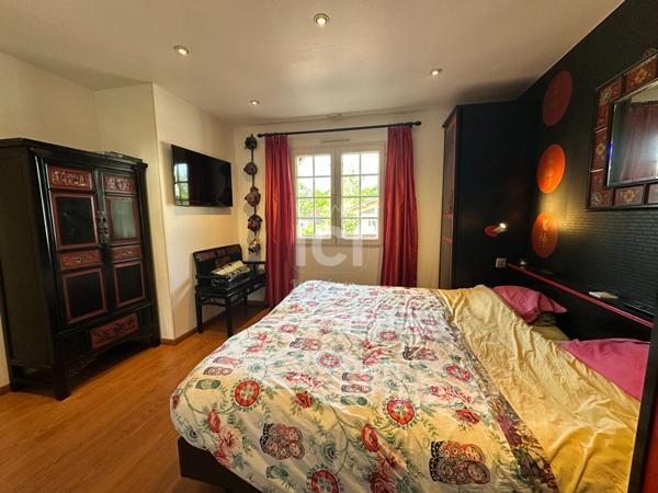 Maison Familiale 5 Chambres Avec Piscine Chauffée