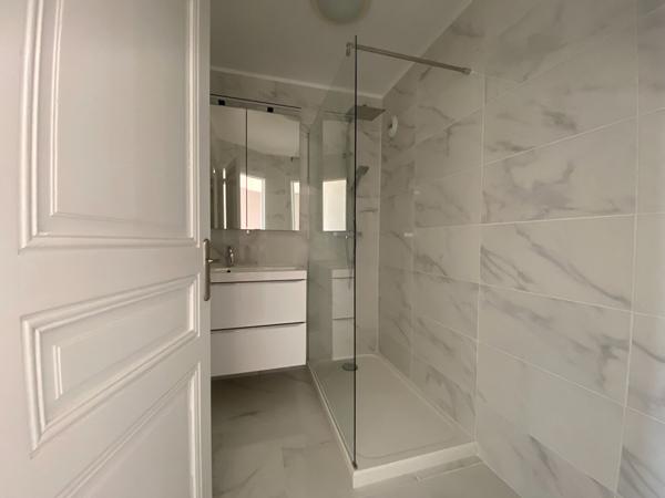 Appartement Corbeil Essonnes 5 pièce(s) 87.96 m2