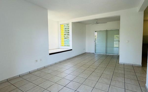 Maison à vendre    3 pièces •  Kourou