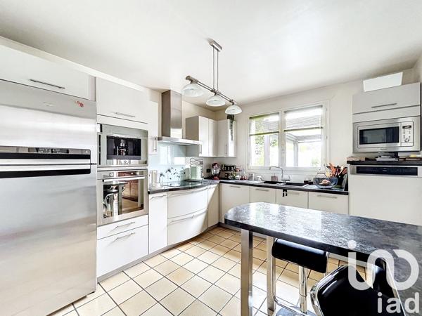 Maison à vendre 7 pièces 200 m² Pontault-Combault