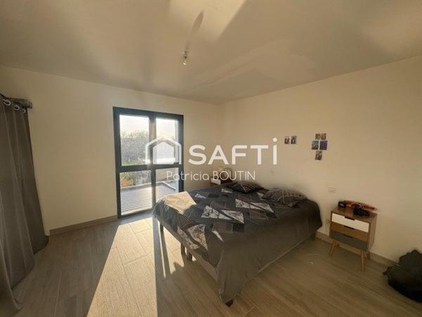 MAISON CONTEMPORAINE 6 CHAMBRES + PISCINE + GARAGE