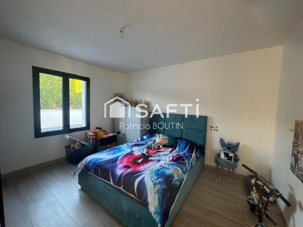 MAISON CONTEMPORAINE 6 CHAMBRES + PISCINE + GARAGE