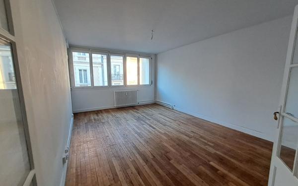 Appartement à louer    3 pièces • 70 m2 Limoges