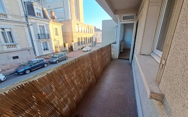 Appartement à louer    3 pièces • 70 m2 Limoges