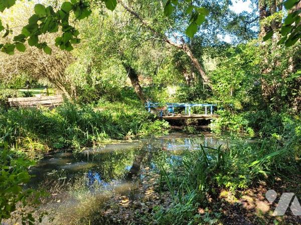 LONGERE ENVIRONNEMENT BUCOLIQUE