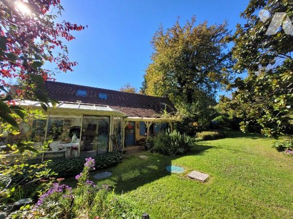 LONGERE ENVIRONNEMENT BUCOLIQUE