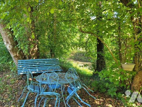 LONGERE ENVIRONNEMENT BUCOLIQUE