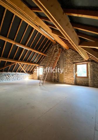 Maison
         13 pièces
        - 236 m² Bien prestige 498 000 € *