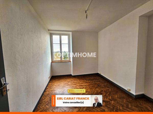 DEUX APPARTEMENTS SUR 154 M² ET COMMERCE DE 100 M², L’ENSEMBLE SUR 574 M² DE TERRAIN CLOS :