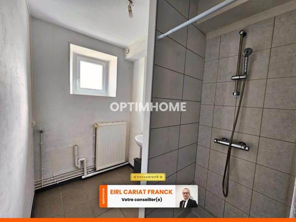 DEUX APPARTEMENTS SUR 154 M² ET COMMERCE DE 100 M², L’ENSEMBLE SUR 574 M² DE TERRAIN CLOS :