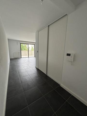 Bayonne Saint Etienne appartement 2 chambres avec terrasse de 27 m2, ascenseur et parking