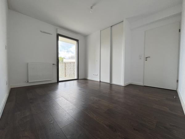Bayonne Saint Etienne appartement 2 chambres avec terrasse de 27 m2, ascenseur et parking