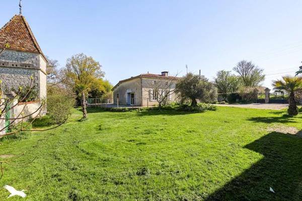 Maison à vendre |  Condéon |  6 pièces | 246 m²