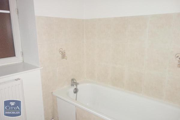 Appartement à louer 3 pièces 58.83m² Saint-Laurent-sur-Saône (01750)