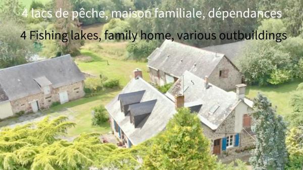 4 Etangs de pêche - Maison renovée - dépendances