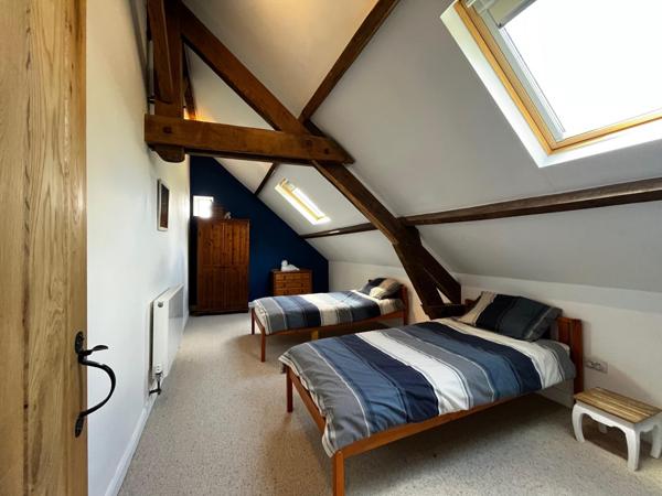 4 Etangs de pêche - Maison renovée - dépendances