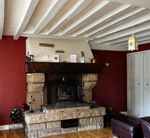 4 Etangs de pêche - Maison renovée - dépendances